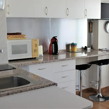 Front De Apartment *